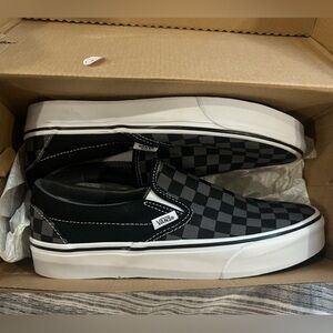 Unisex Vans Black and White Sneakers Classic Style